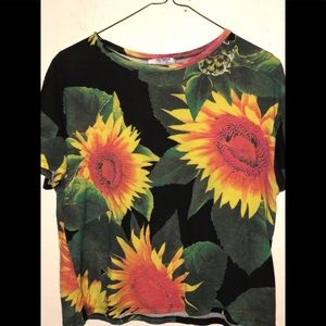 ZARA Sunflower 🌻 tee shirt top Small malone post